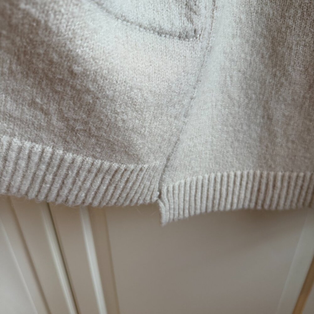 Soft Beige Wool Swearer Coat / Cardigan - Picture 8 of 9